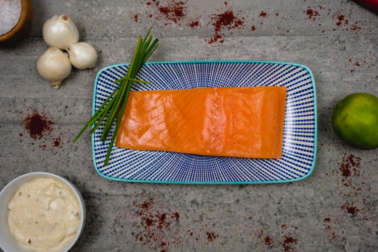 Filet de saumon avec peau